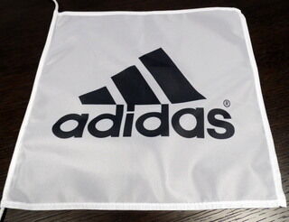 Purjevenen lippu Adidas